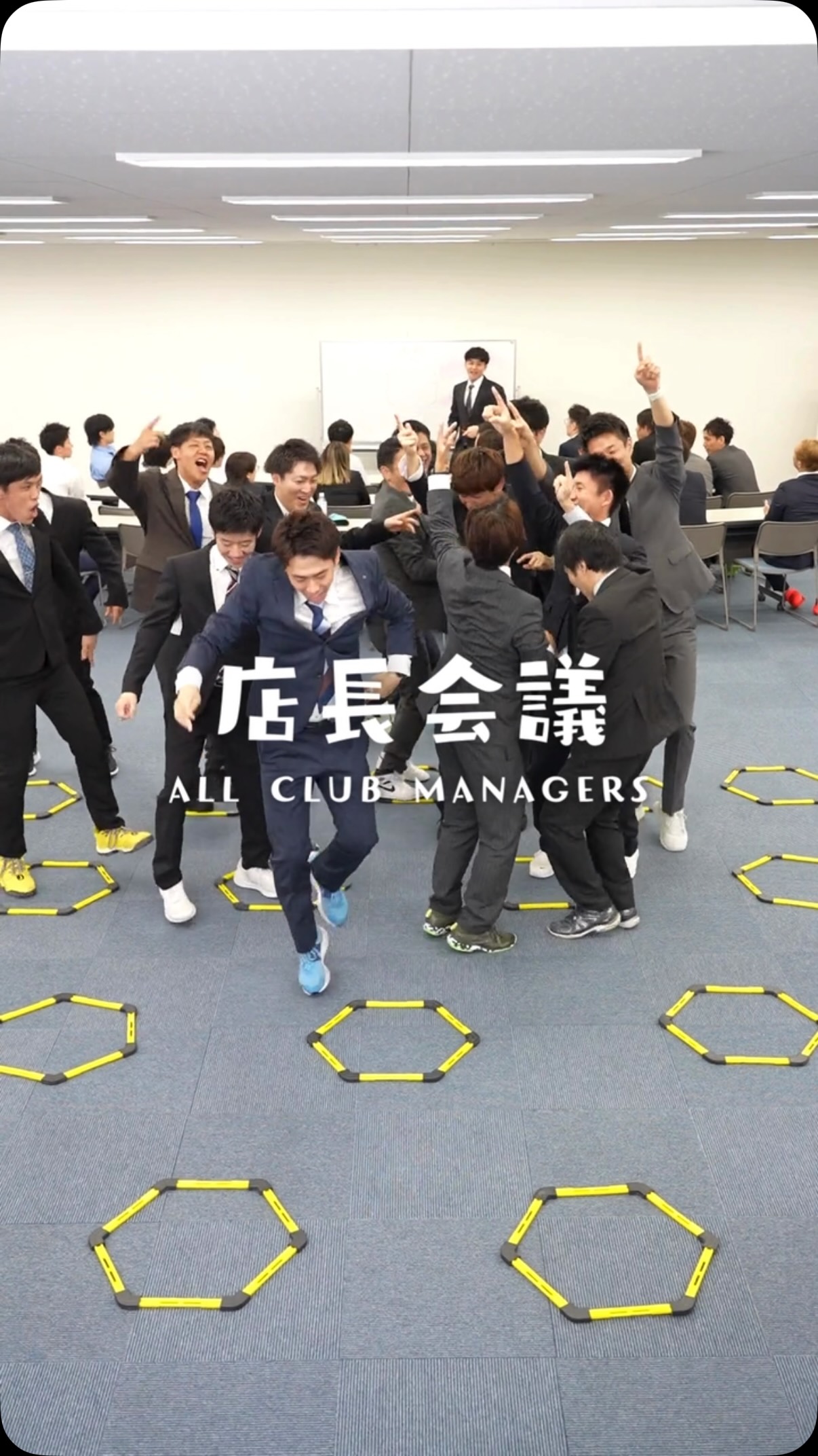#ホリデイスポーツクラブ #ladderbee

関西、仕上がってます🔥

店長陣が本気で刻む。
このGROOVE、次は店舗で。

全身でビートを刻め！！！

火曜日 20:00〜
担当 : 辻井店