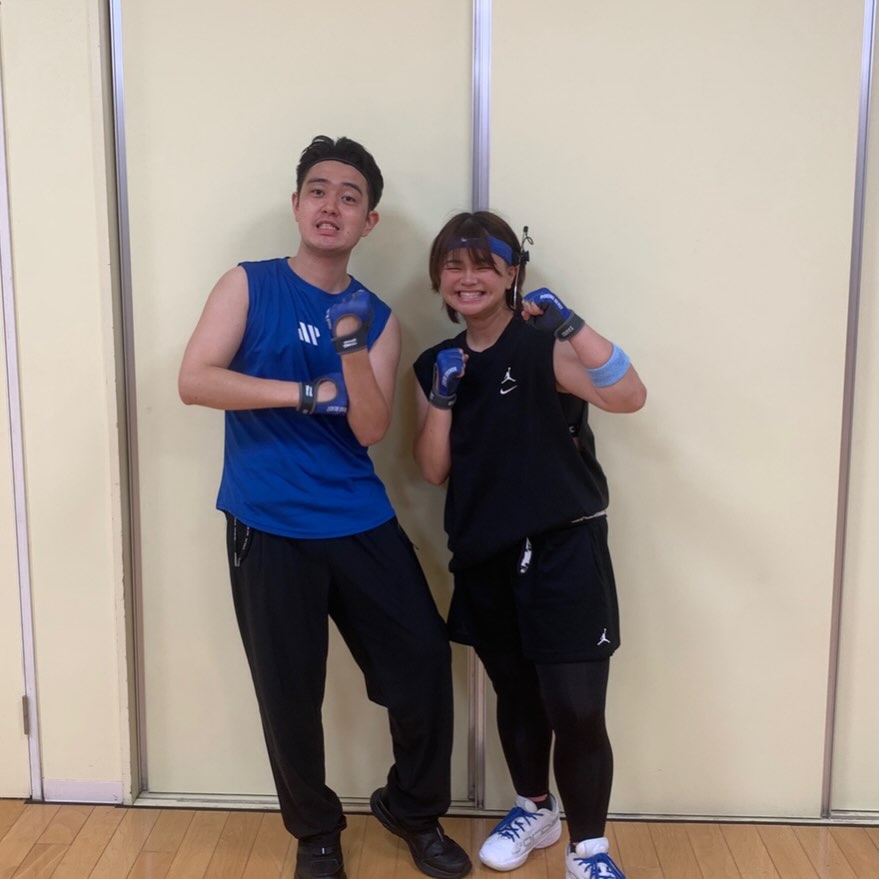 8月25日(火)　20:15〜
ボクシングビーストBLUEファイトコラボ
富士宮店 綿野 ✖️ 清水店 名村
⁡
富士宮店の皆さん！
10周年おめでとうございます！
そして、周年イベントおじゃましまし