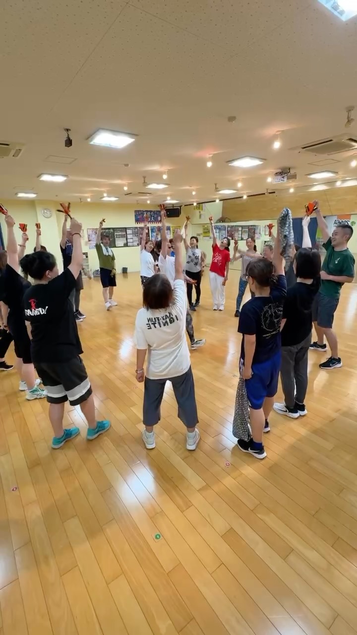 よさこい練習🌟

8月20日(木)の様子です！

最後に円陣を組みました！

あっという間に本番まで残り1ヶ月です👀
みなさんで力を合わせて頑張りましょう😉

今日もお疲れ様でした！！

#ホリ